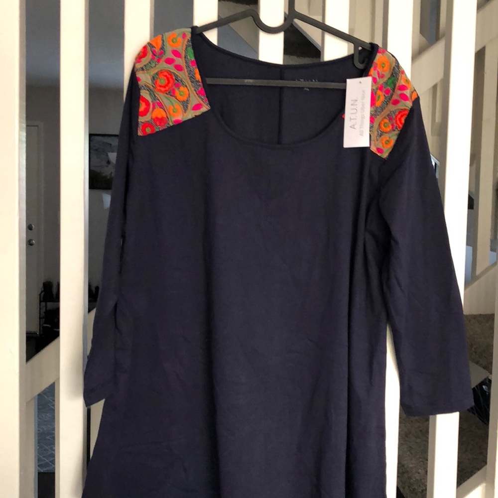 xl NWT PEASANT TOP